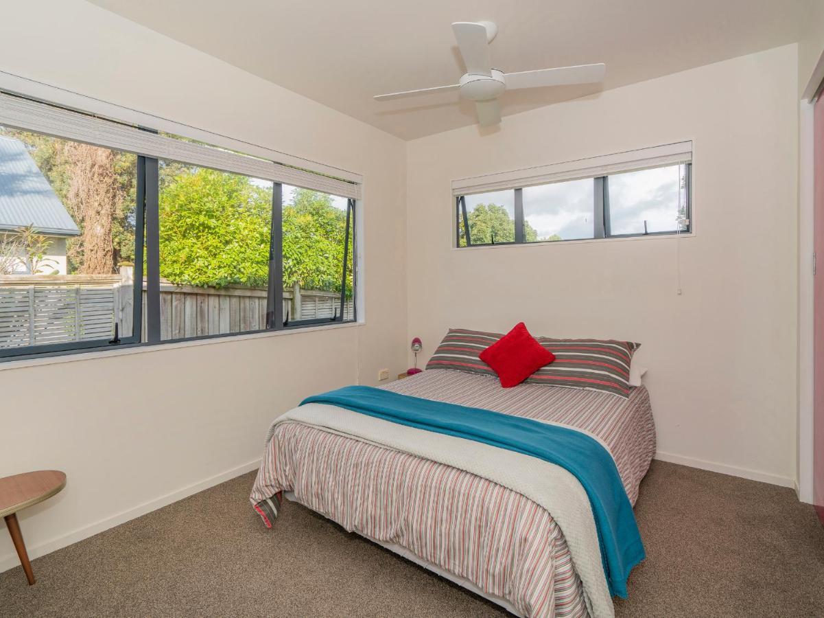 Sunlight Bach - Whitianga Holiday Home Eksteriør billede